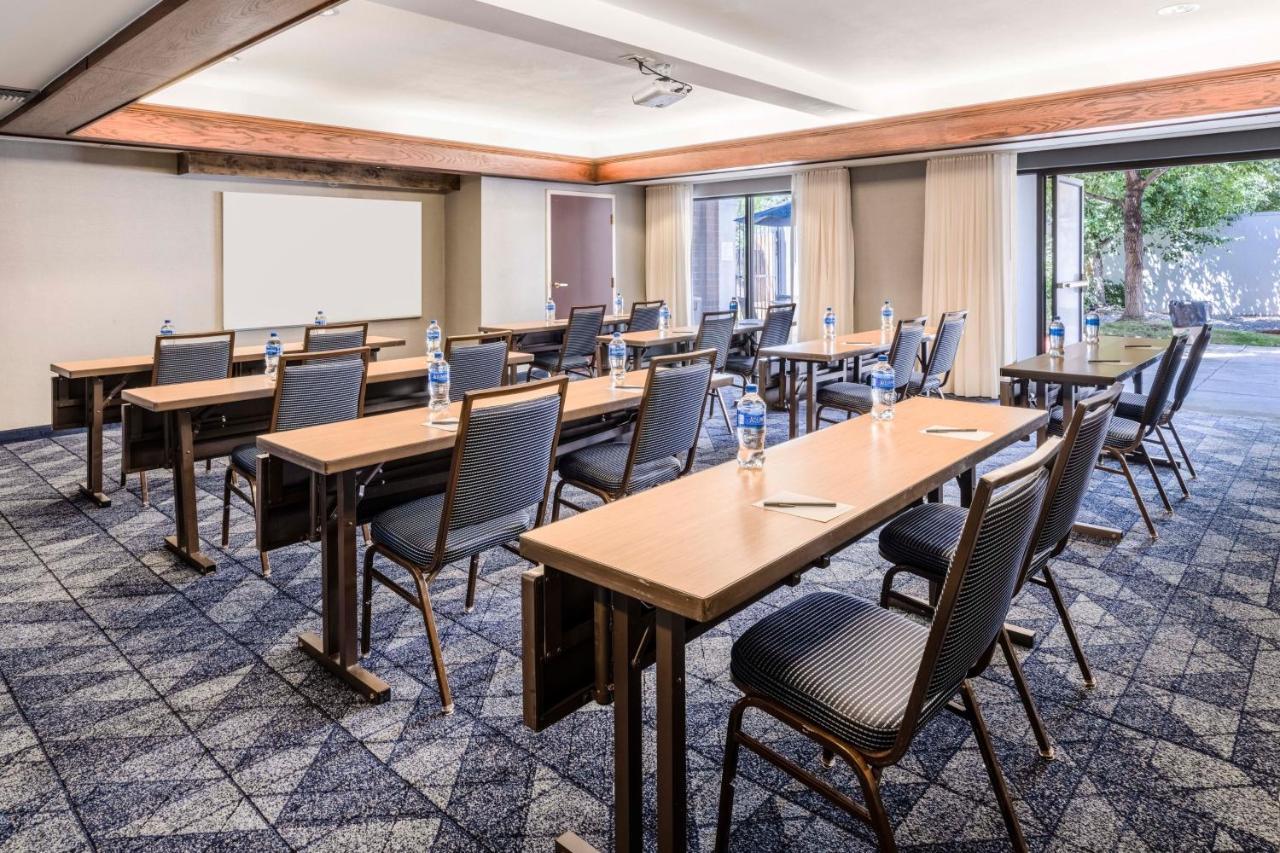 Courtyard Denver Southwest/lakewood 3*